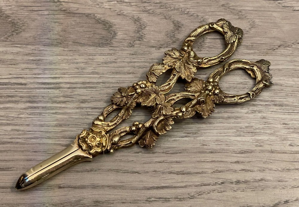 Stunning Pair of Victorian Silver Gilt Grape Scissors, 1883 View V