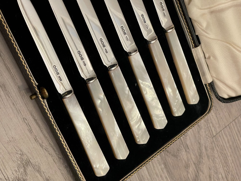 Good Set of Six George V Silver & Mother of Pearl Knives View IV