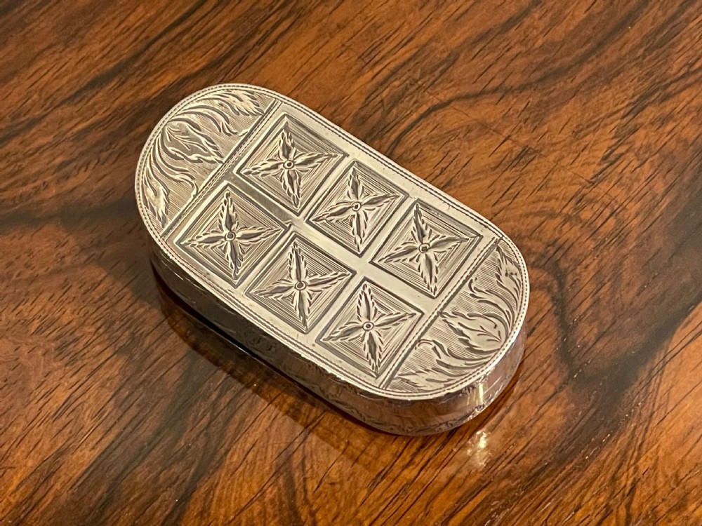 George III Curved Silver Snuff Box by Samuel Pemberton, 1800 View IV