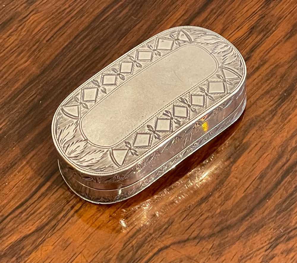 George III Curved Silver Snuff Box by Samuel Pemberton, 1800 View V