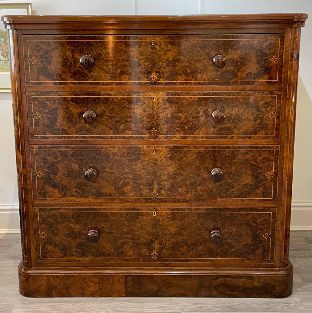 Victorian Burr Walnut Chest of Drawers by Wylie & Lochead, Glasgow