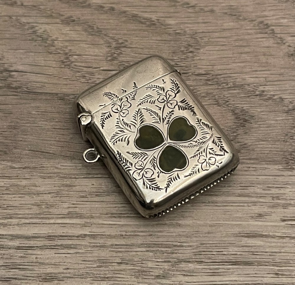 Rare Victorian Silver and Stone Three Leaf Clover Vesta Case View III