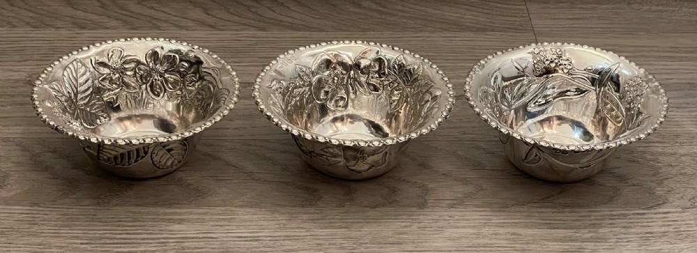 A Good Set of Three Art Nouveau Silver Bon Bon Dishes View VII
