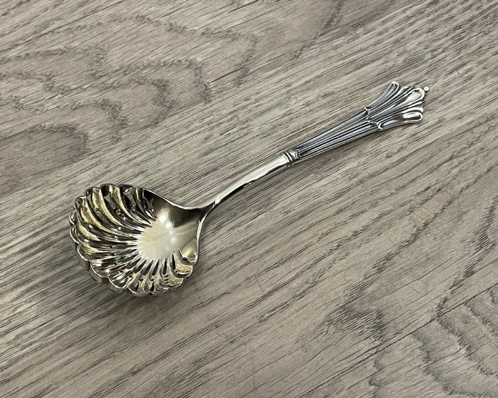 Quality Victorian Albany Pattern Silver Sugar Sifter Spoon View VI