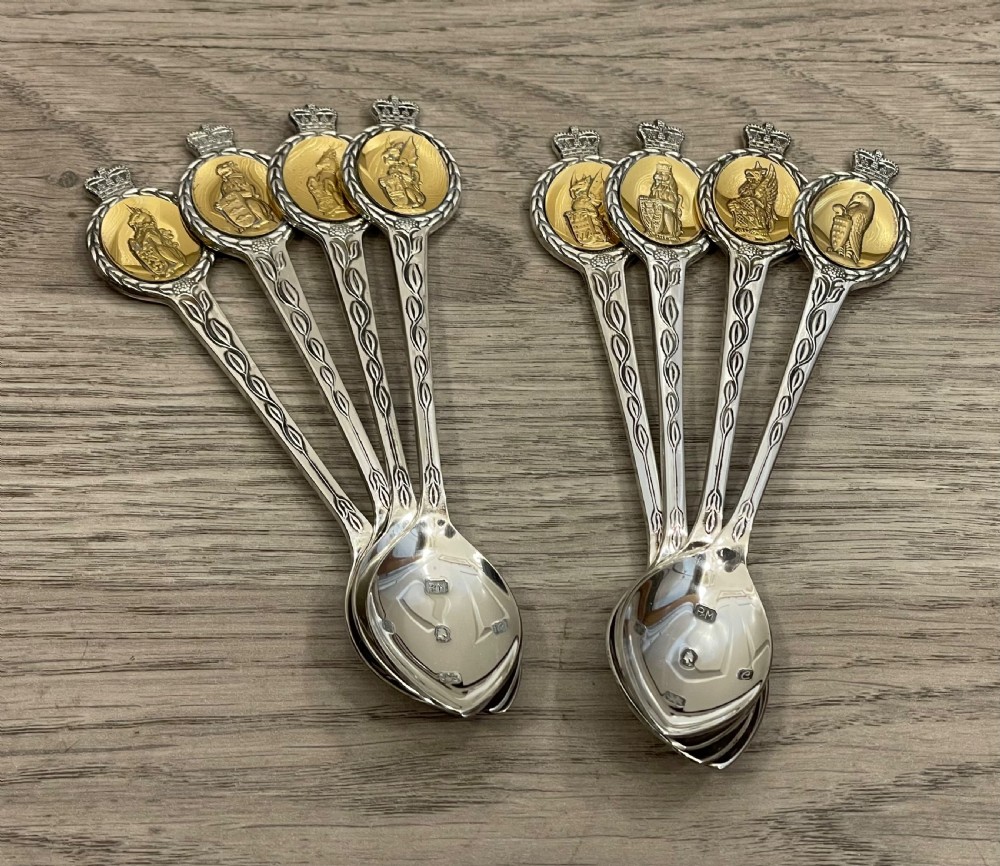Eight Silver Spoons, Queen Elizabeth II Jubilee, 280 grams
