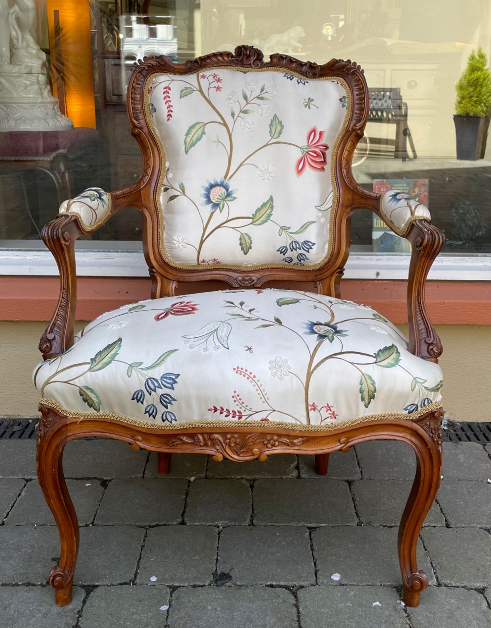 Beautiful French Salon Chair 