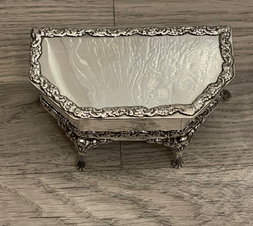 A good Edwardian Solid Silver Jewellery Box View II