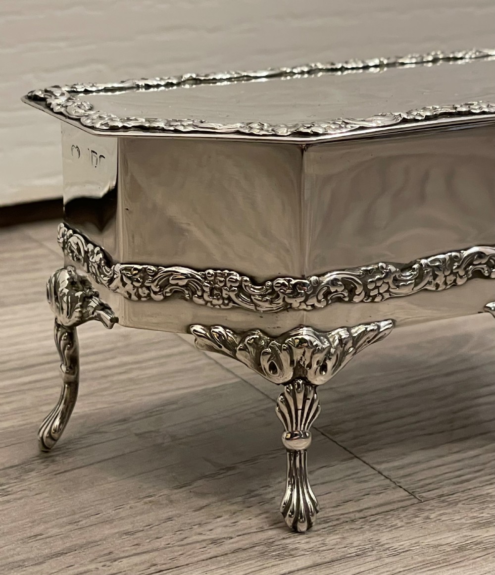 A good Edwardian Solid Silver Jewellery Box View IV