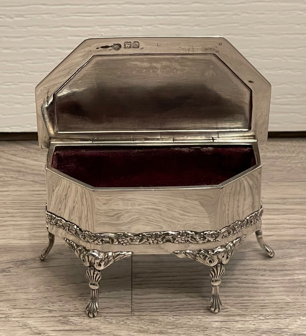 A good Edwardian Solid Silver Jewellery Box View V