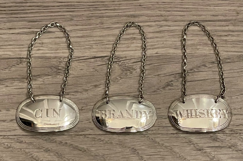 Superb Set of Heavy Silver Decanter Labels, Chester 1902 View II