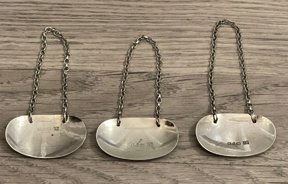 Superb Set of Heavy Silver Decanter Labels, Chester 1902 View IV