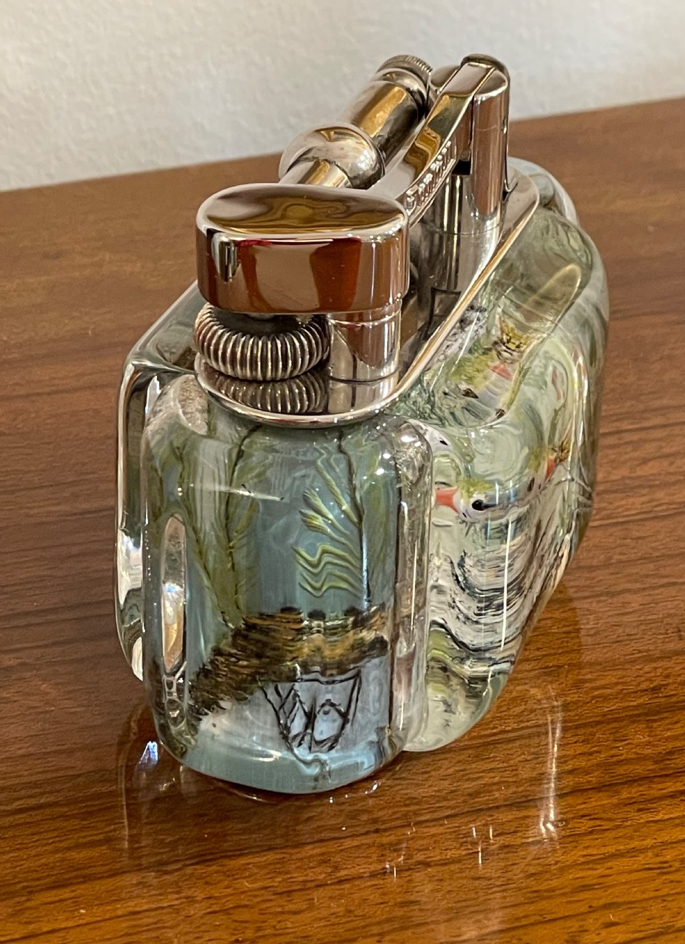 Rare 1950s Dunhill Aquarium Lighter View III