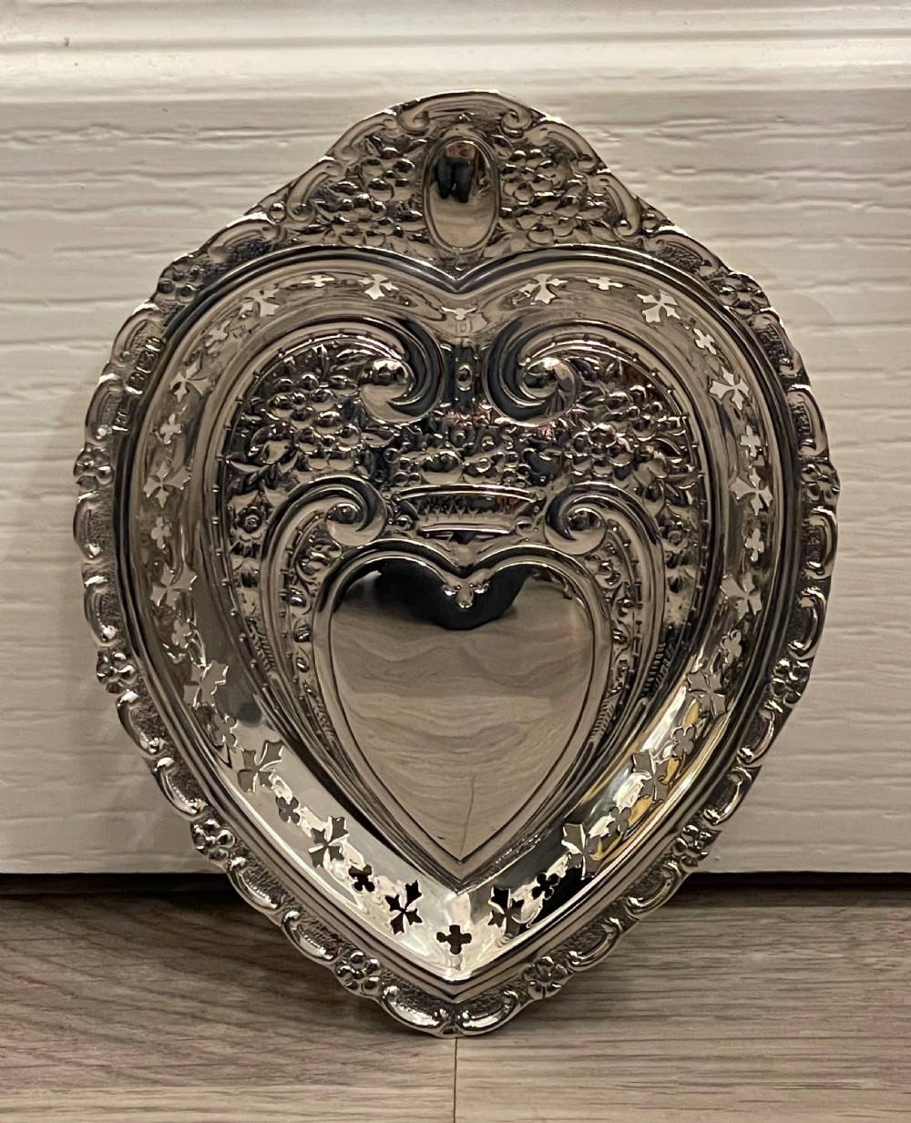 Victorian Solid Silver Heart Dish, 1894 View III