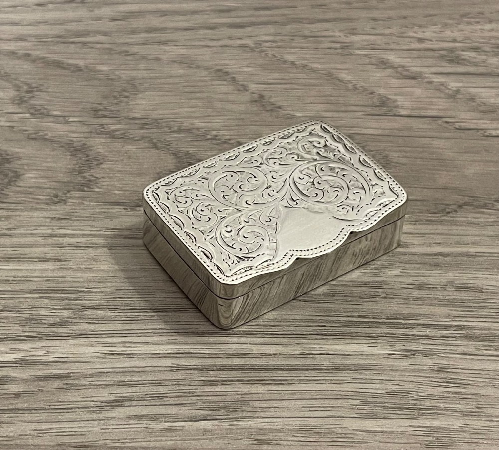 George V Silver Snuff Box, Chester 1911 View III