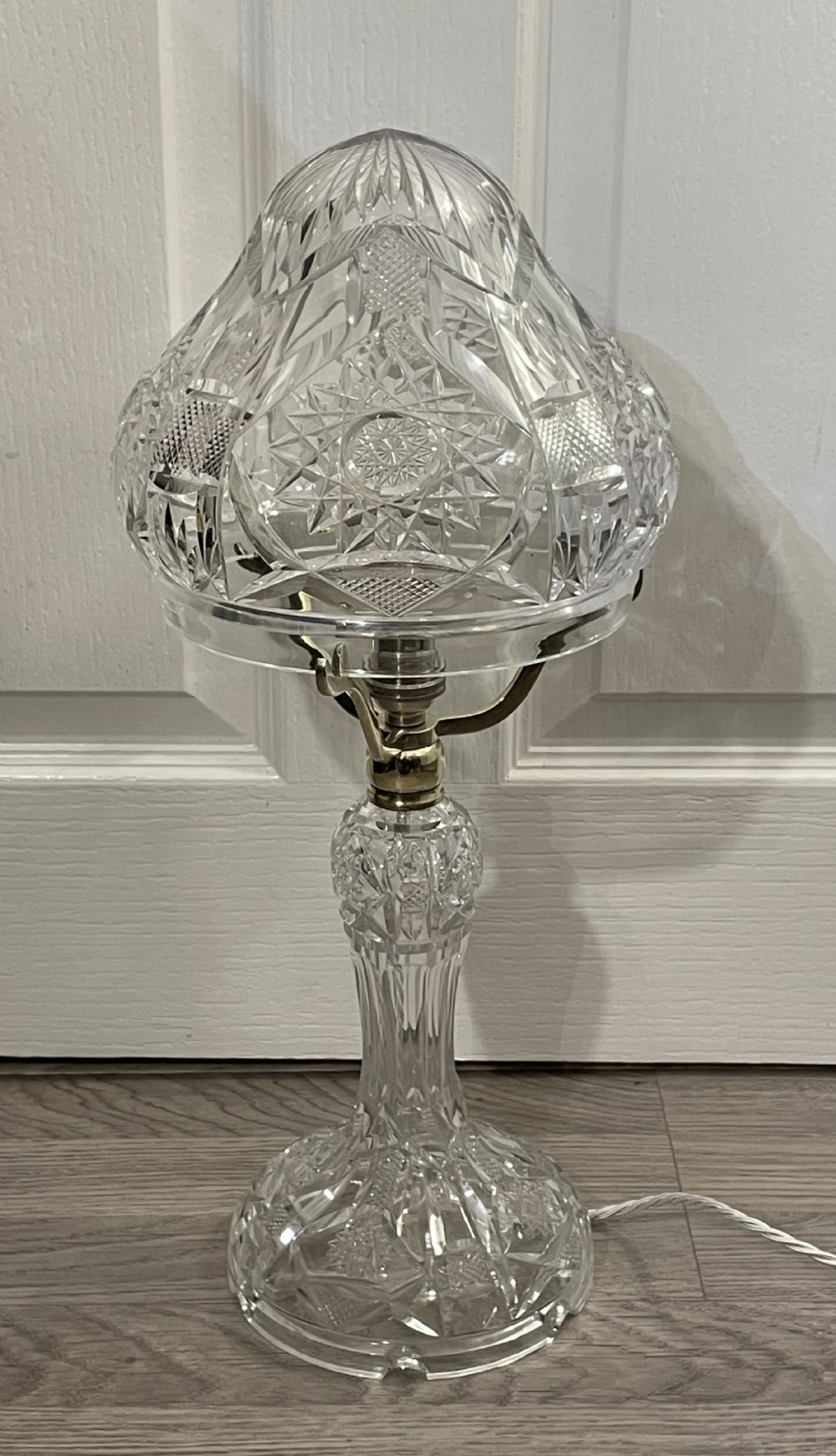 Quality 1930s Single Bulb Cut Glass Mushroom Lamp