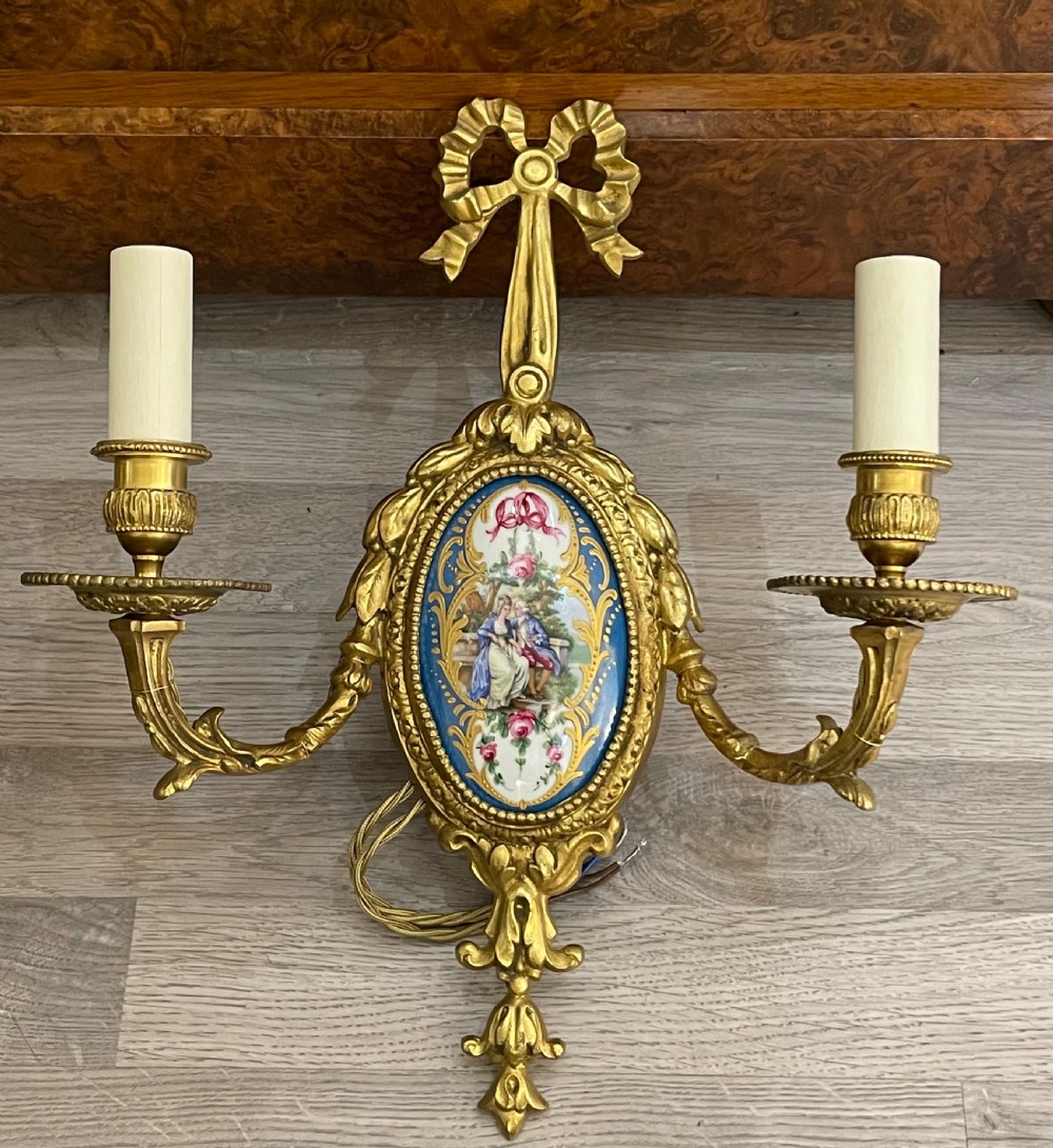 Beautiful Pair of French Ormolu and Porcelain Wall Lights Sconces View III