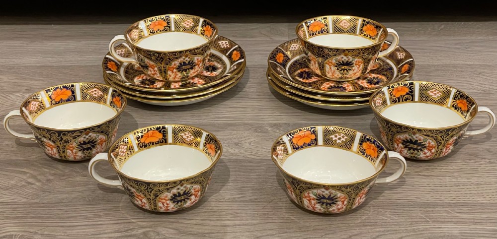 Royal Crown Derby Imari Pattern Tea Cups and Saucers for Six Persons, c1917 View II