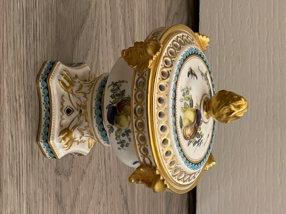 Stunning Copeland Spode Pot Pourri View II