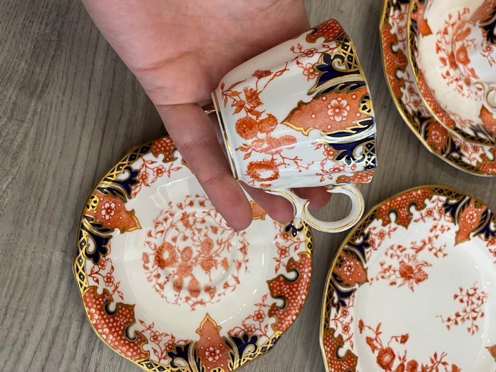 Royal Crown Derby Imari Tea Service for Twelve Persons, c1900 View XVII
