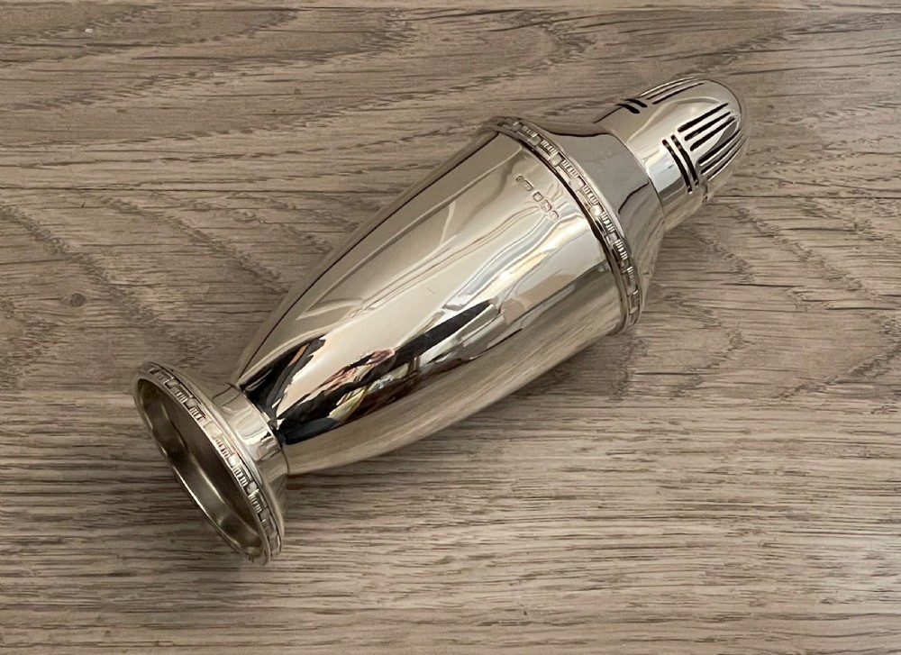Superb Quality Art Deco Silver Sugar Caster, 1940 View IV