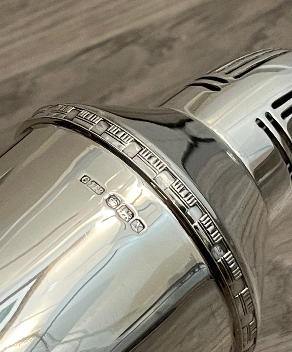 Superb Quality Art Deco Silver Sugar Caster, 1940 View VI