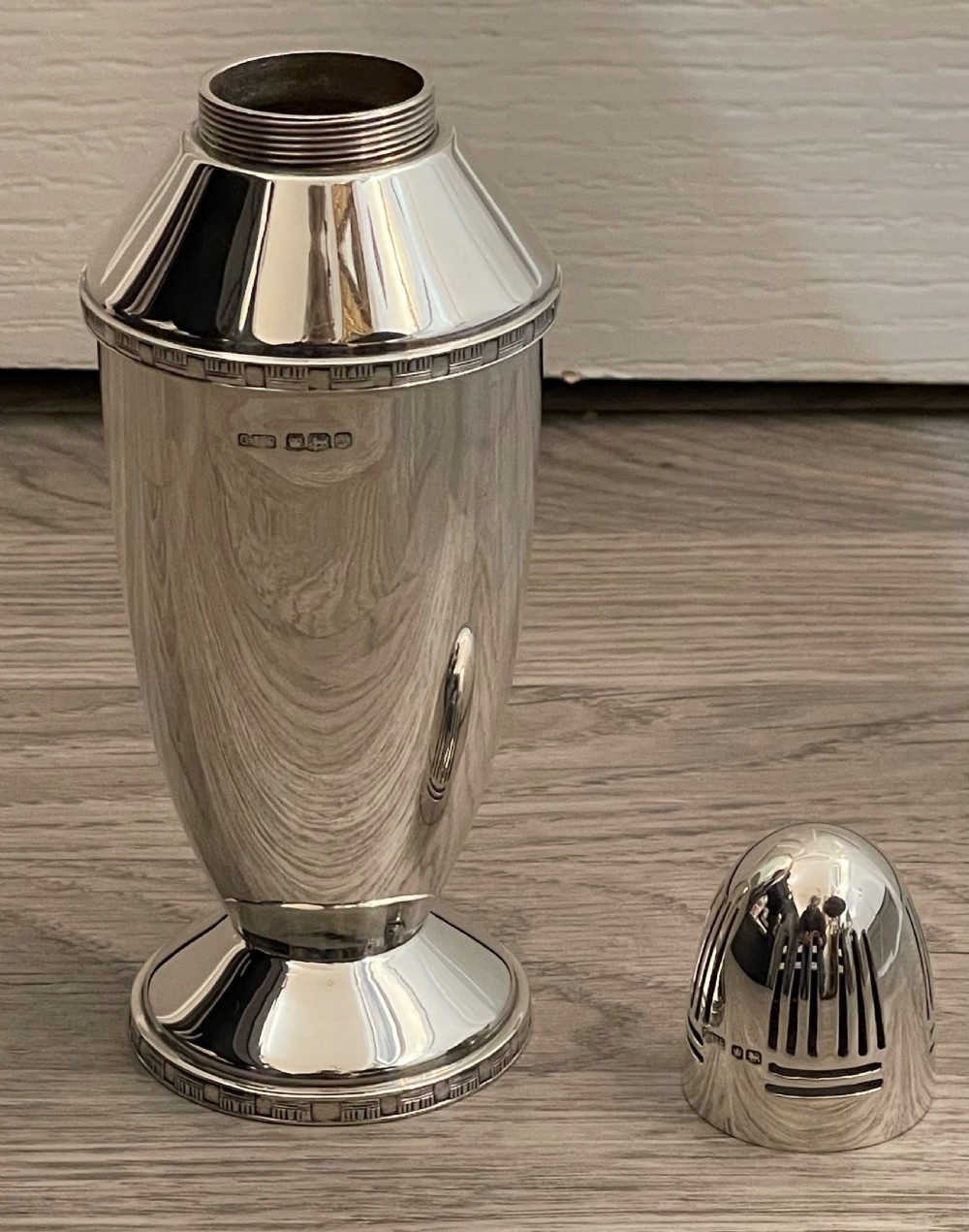 Superb Quality Art Deco Silver Sugar Caster, 1940 View VII