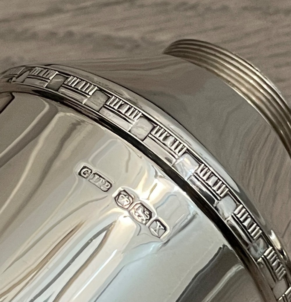 Superb Quality Art Deco Silver Sugar Caster, 1940 View IX