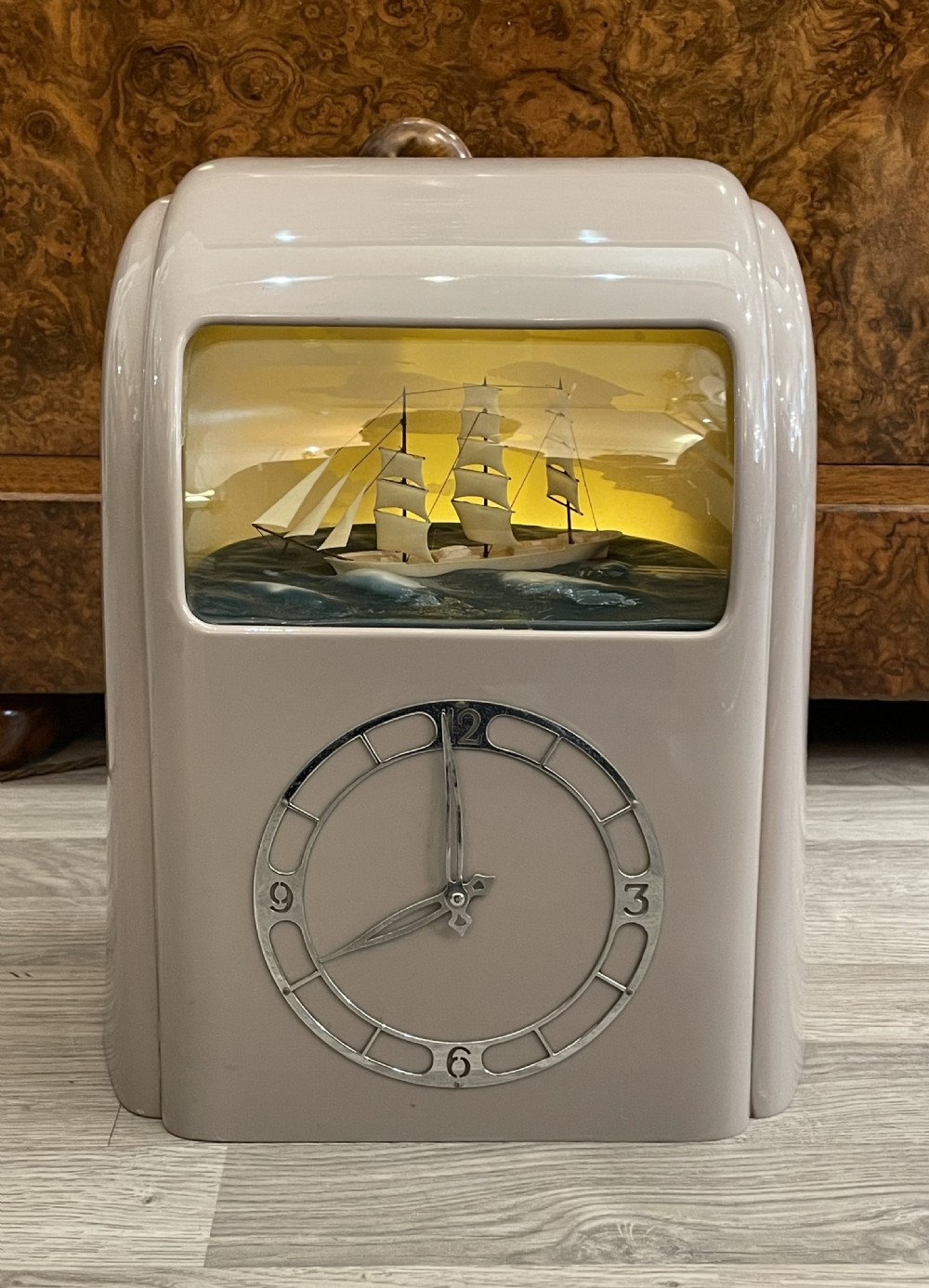 Fantastic Art Deco Clock by Vitascope View IX