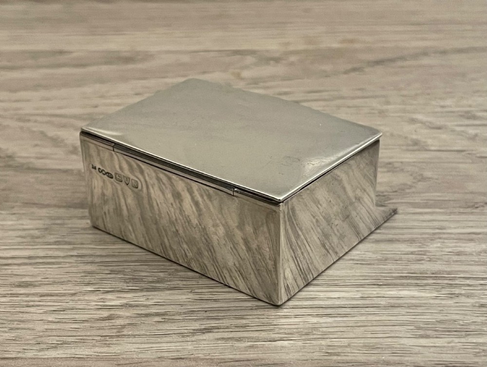 Edwardian Solid Silver Patent Table Box by Sampson Mordan  View III