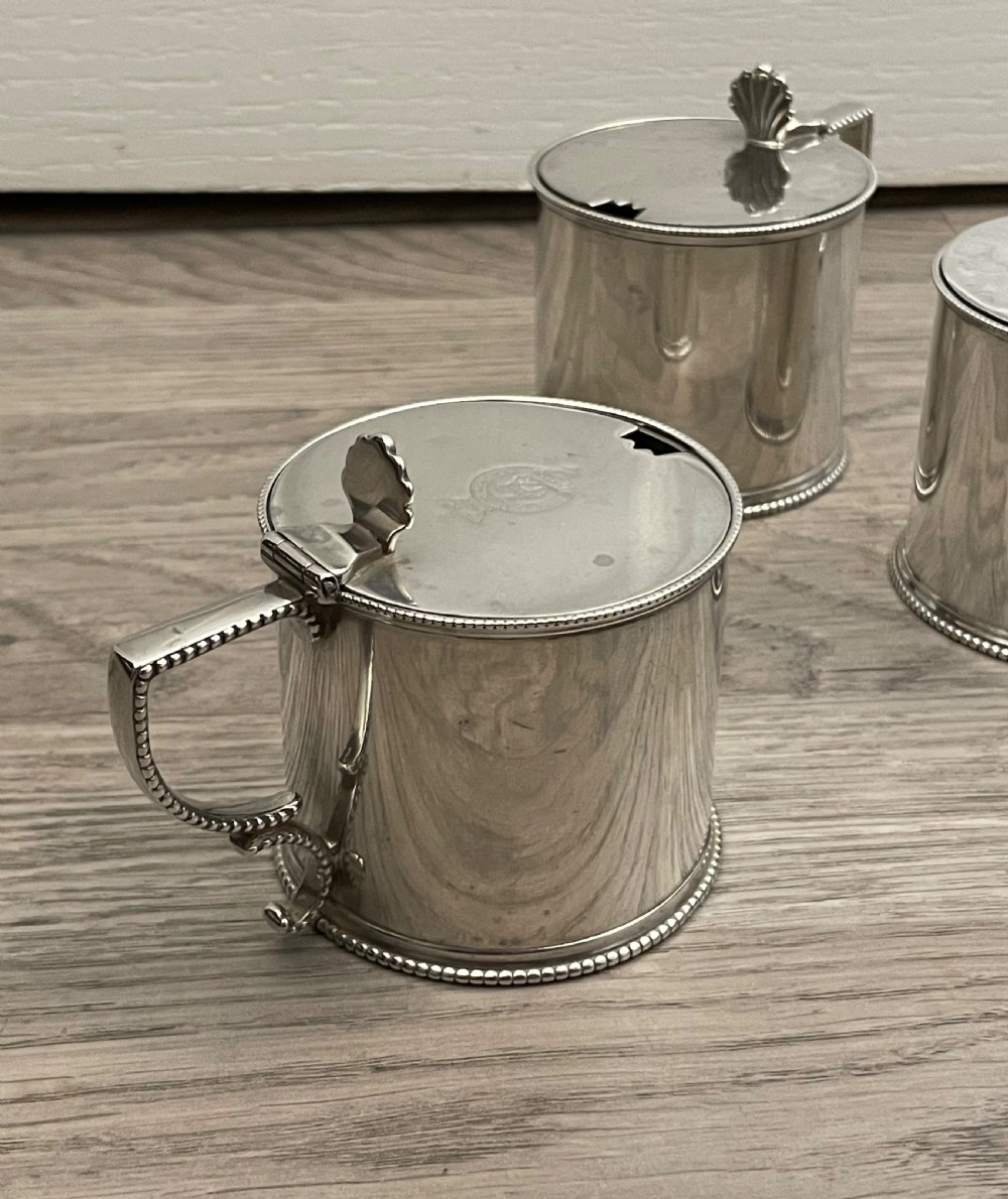 Good Set of Four Victorian Silver Drum Mustard Pots, Military Presentation View V