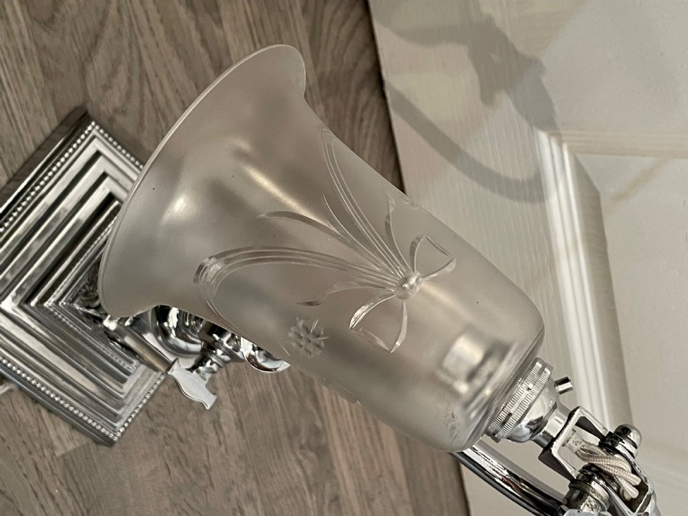 A Good Early 20th Century Swan Neck Table Lamp View VII