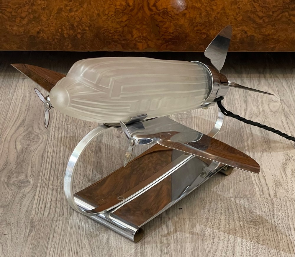 Art Deco Style Novelty Chrome Table Desk Lamp