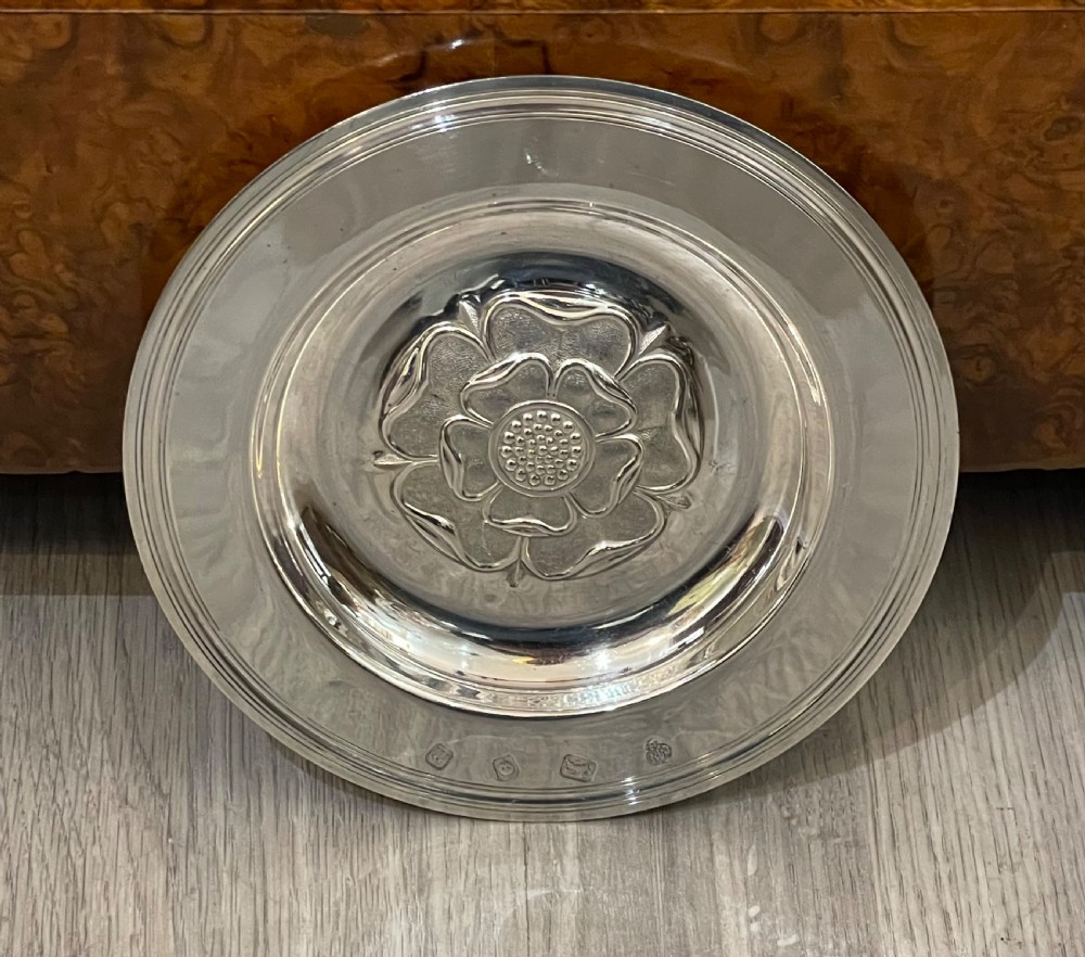 Elizabeth II Tudor Rose Dish Coaster View II