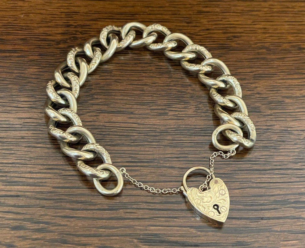 9ct Gold Heavy Curb Link Bracelet