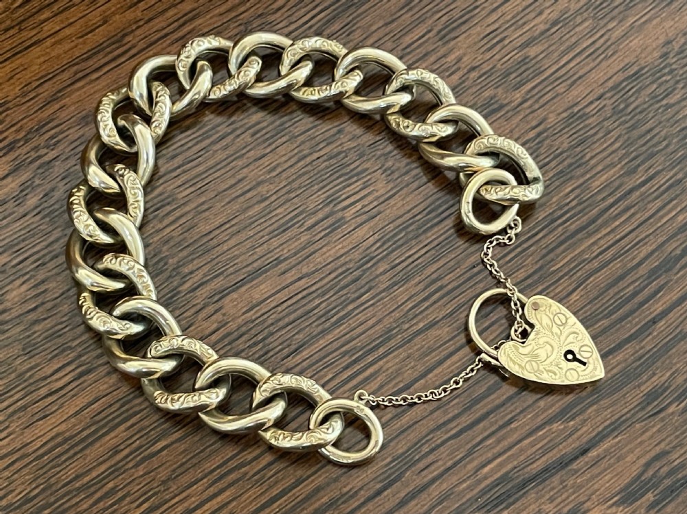 9ct Gold Heavy Curb Link Bracelet View III