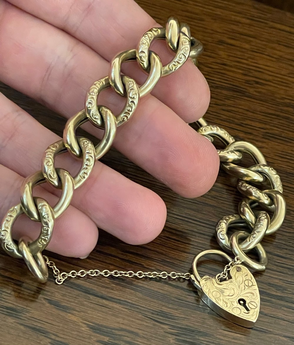 9ct Gold Heavy Curb Link Bracelet View IV