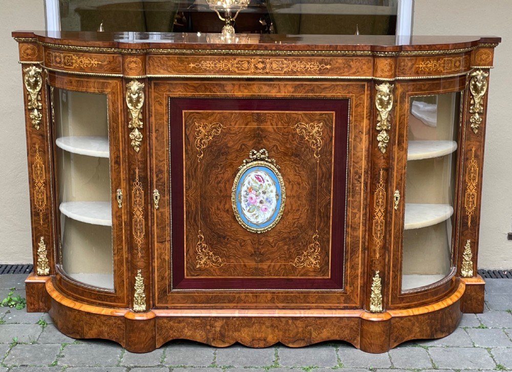 Stunning Victorian Burr Walnut Credenza By William Turner And Sons