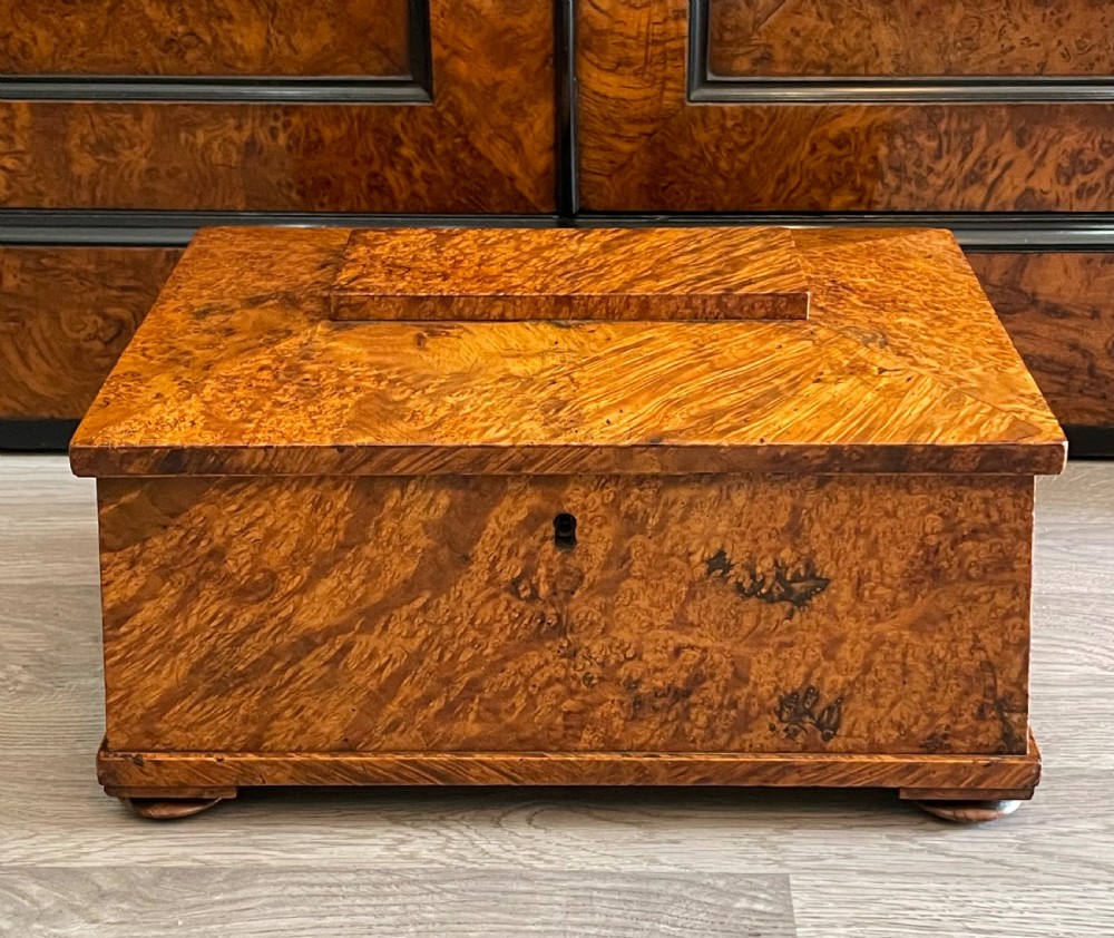 19th Century Amboyna Jewellery Box 