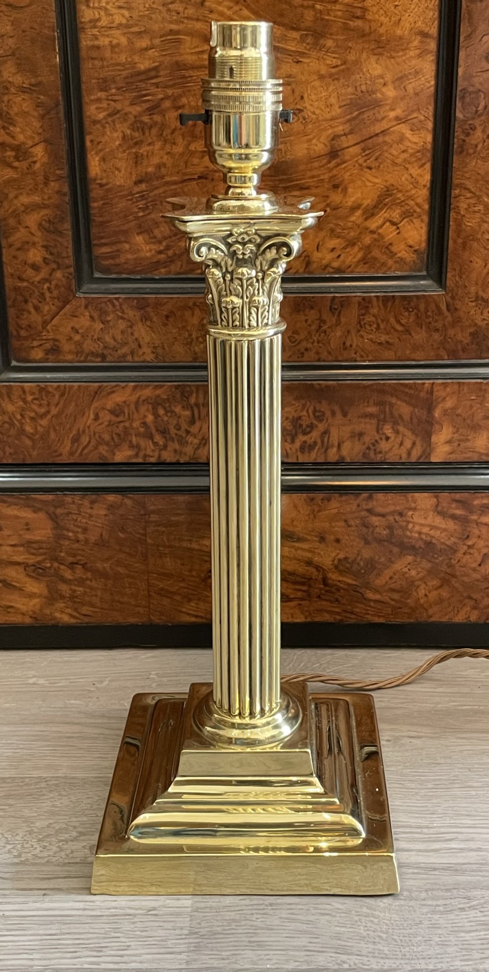 Victorian Brass Corinthian Column Table Lamp
