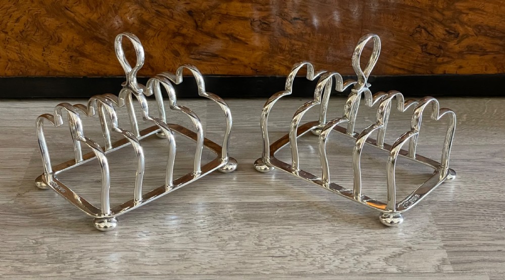 Good Pair of Edwardian Silver Toast Racks, Chester 