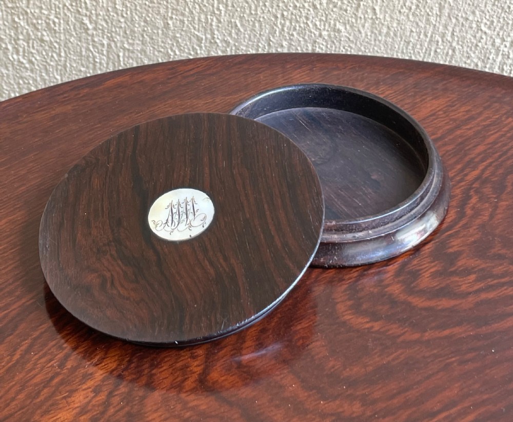 George IV circular rosewood snuff box View II