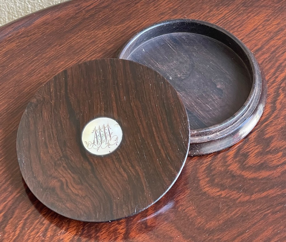 George IV circular rosewood snuff box View III