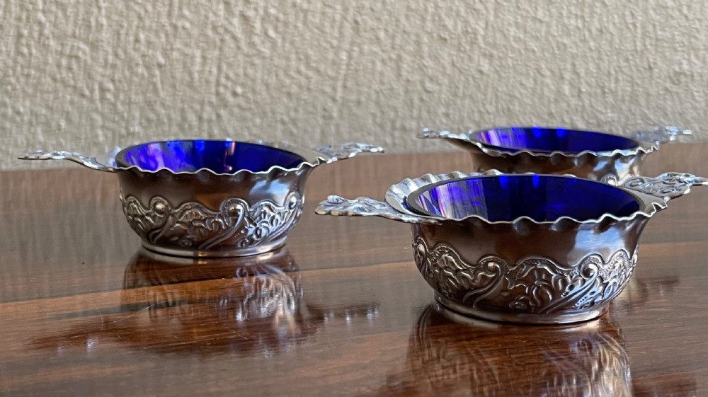 Set of Four Victorian Silver Table Salts, 1883 View III