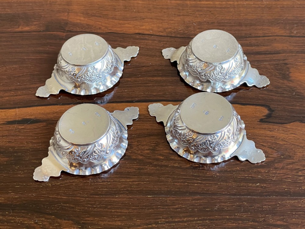 Set of Four Victorian Silver Table Salts, 1883 View VI