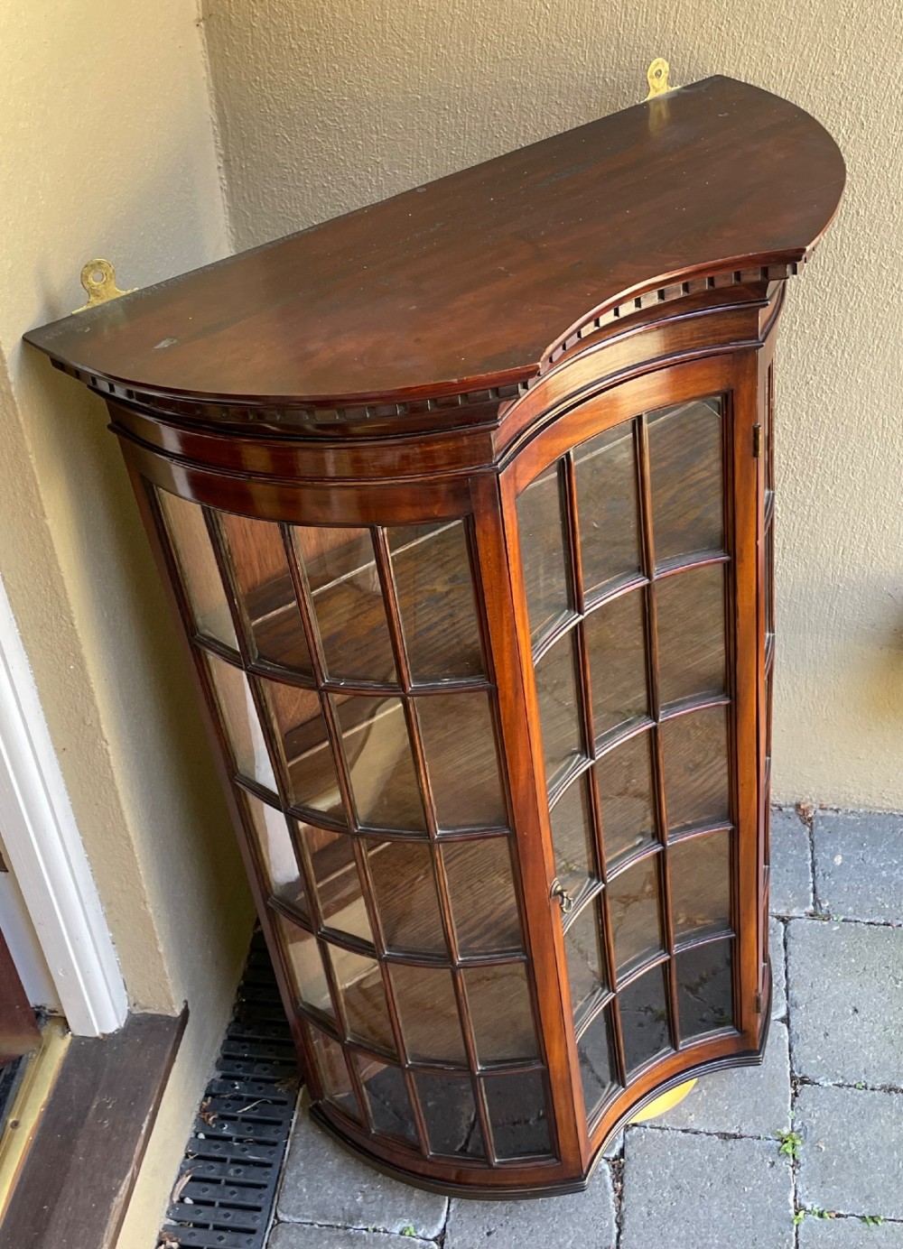Quality Edwardian Mahogany Wall Cabinet View V