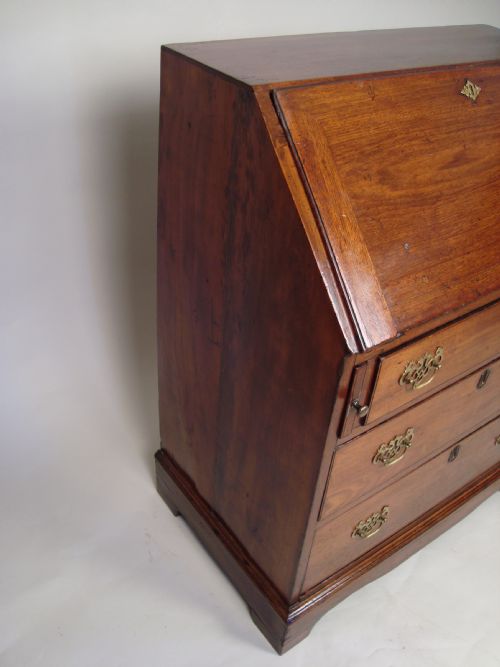 AN 18THC BUREAU - ADDITIONAL PHOTO 4