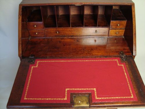 AN 18THC BUREAU - ADDITIONAL PHOTO 6