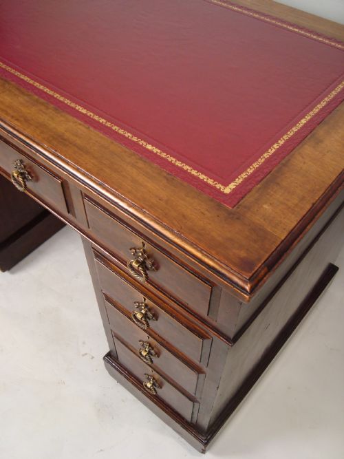ANTIQUE VICTORIAN PEDESTAL DESK - ADDITIONAL PHOTO 3