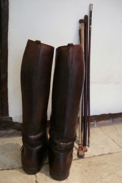 A FABULOUS PAIR OF VINTAGE BUCKLE RIDING BOOTS - ADDITIONAL PHOTO 2