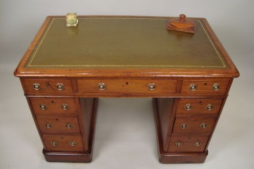a fine victorian pedestal desk - CATEGORY: ANTIQUE DESKS - DATED VICTORIAN